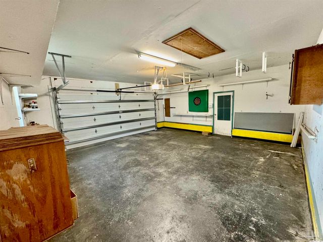 6040 Strickland Pl, Pensacola, FL 32506