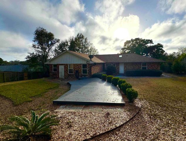 6040 Strickland Pl, Pensacola, FL 32506