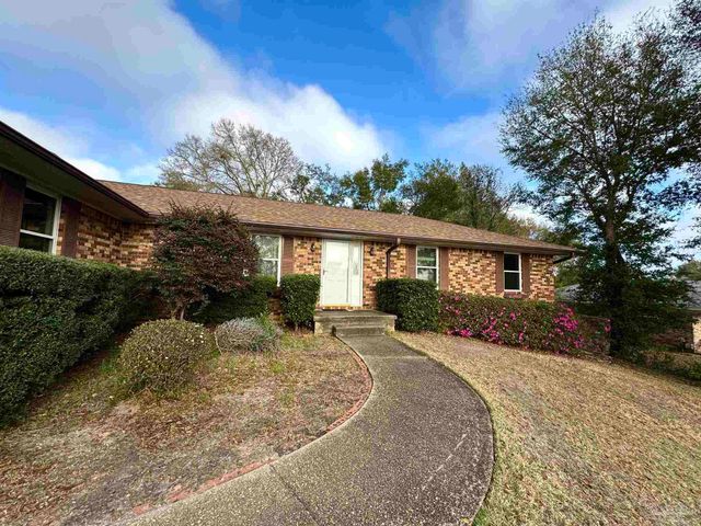 6040 Strickland Pl, Pensacola, FL 32506