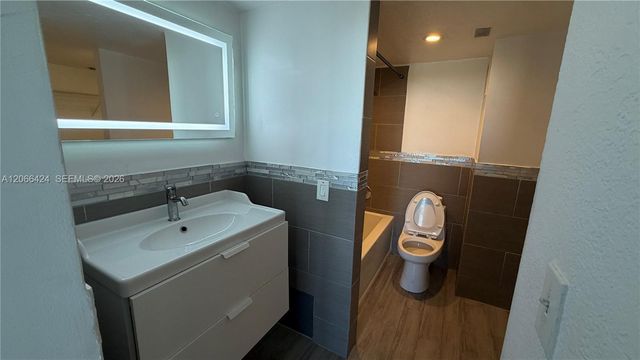 3660 NE 166th Street 607, North Miami Beach, FL 33160