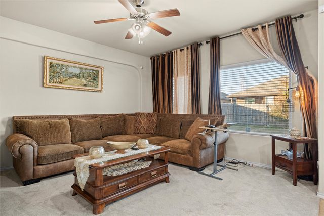 1045 Doe Meadow Drive, Fort Worth, TX 76028