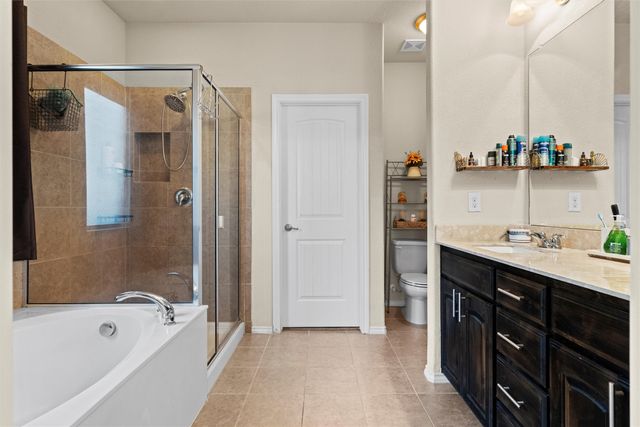 1045 Doe Meadow Drive, Fort Worth, TX 76028