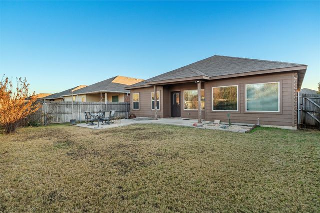 1045 Doe Meadow Drive, Fort Worth, TX 76028