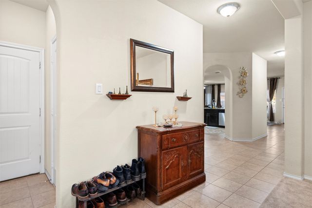 1045 Doe Meadow Drive, Fort Worth, TX 76028