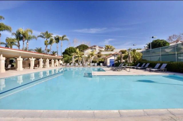 6863 Maple Leaf Dr. Drive, Carlsbad, CA 92011