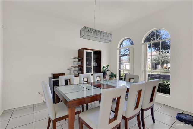 112 E Zenaida Avenue, Mcallen, TX 78504