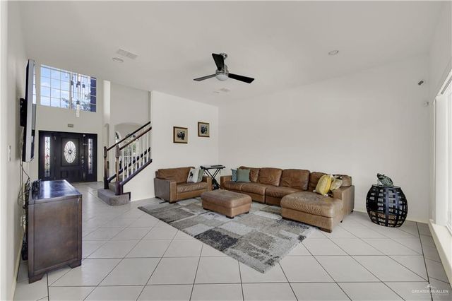 112 E Zenaida Avenue, Mcallen, TX 78504