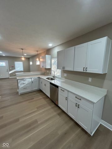 318 N Kealing Avenue, Indianapolis, IN 46201