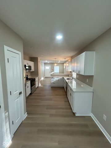 318 N Kealing Avenue, Indianapolis, IN 46201