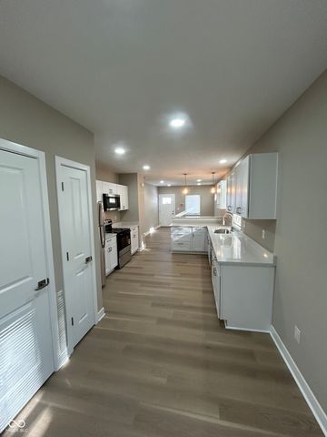 318 N Kealing Avenue, Indianapolis, IN 46201