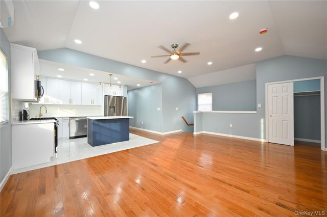 198-19 118th Avenue, Saint Albans, NY 11412