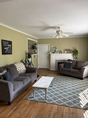727 W GORE Road, Erie, PA 16509