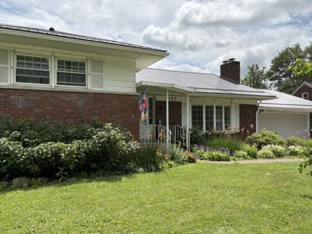 727 W GORE Road, Erie, PA 16509