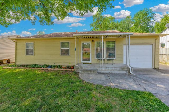 425 W 4th, Haysville, KS 67060