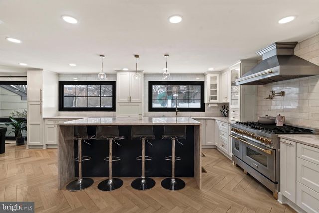 1204 ELLSTON RD, Havertown, PA 19083