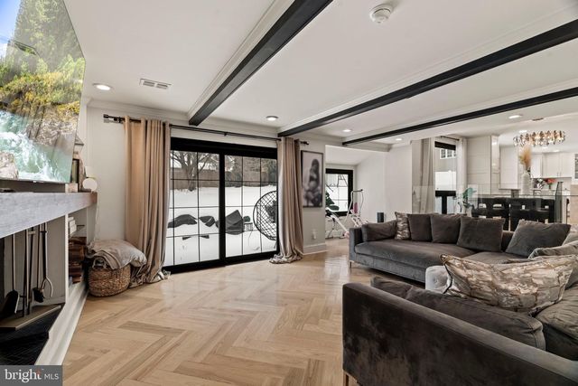 1204 ELLSTON RD, Havertown, PA 19083