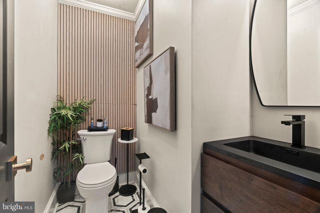 1204 ELLSTON RD, Havertown, PA 19083