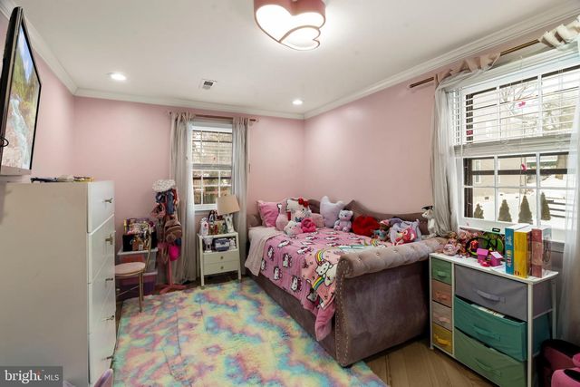 1204 ELLSTON RD, Havertown, PA 19083