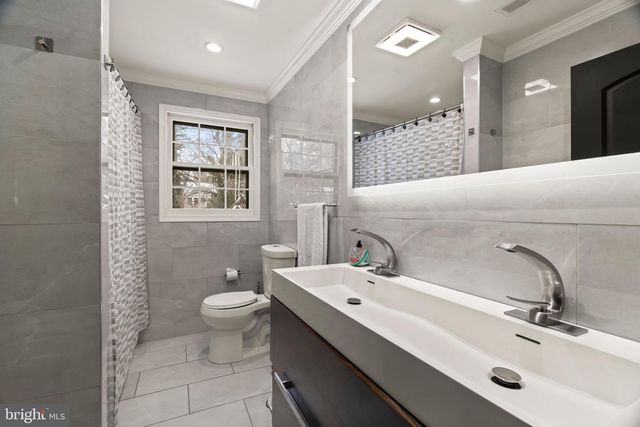 1204 ELLSTON RD, Havertown, PA 19083