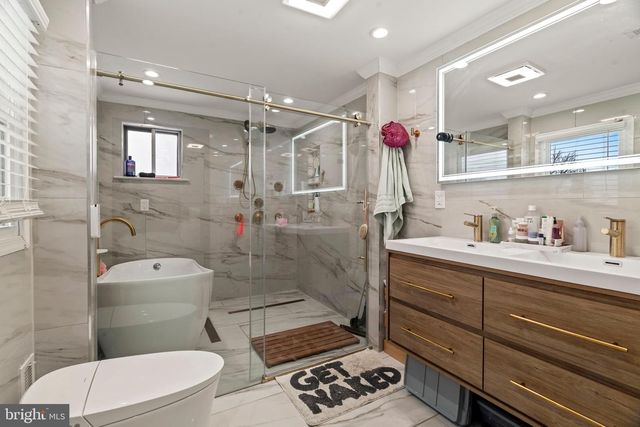 1204 ELLSTON RD, Havertown, PA 19083