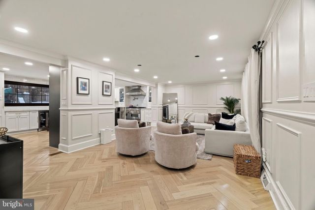 1204 ELLSTON RD, Havertown, PA 19083