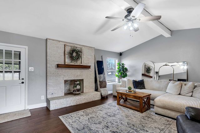 103 Bison Trail, Longview, TX 75601