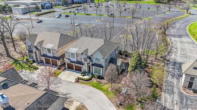 1 Willowcrest Drive, Oak Brook, IL 60523