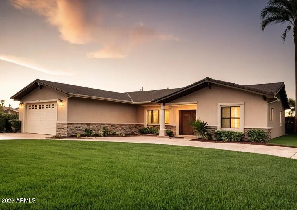 Image 2 of property listing at 10893 E Angus Lane, Coolidge, AZ 85128