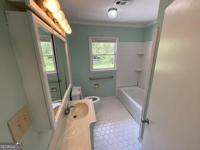 209 Price Street, Swainsboro, GA 30401