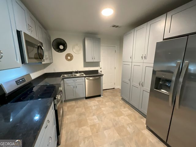 209 Price Street, Swainsboro, GA 30401