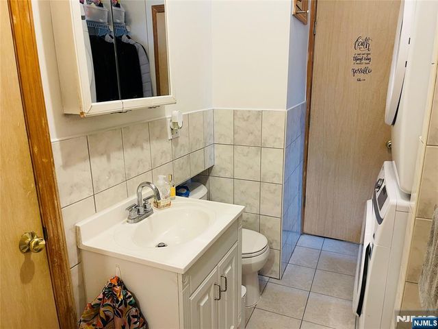 108 Bellevue Avenue, Elmwood Park, NJ 07407