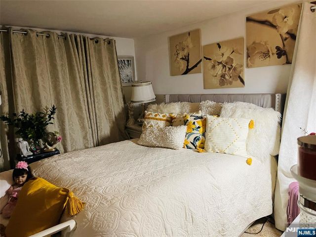 108 Bellevue Avenue, Elmwood Park, NJ 07407