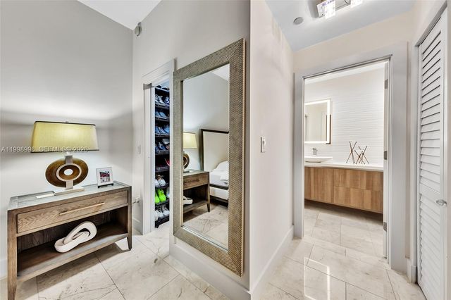 6917 Collins Ave PH22, Miami Beach, FL 33141