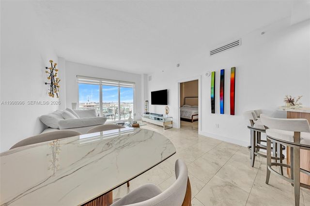 6917 Collins Ave PH22, Miami Beach, FL 33141