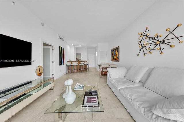 6917 Collins Ave PH22, Miami Beach, FL 33141