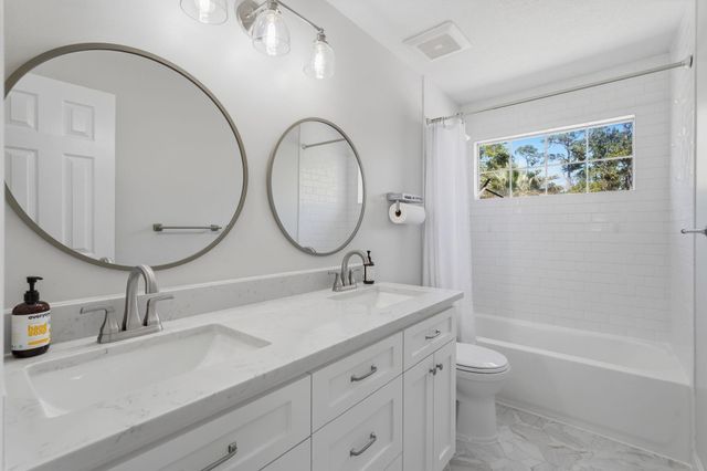 18 Hawkseye Place, The Woodlands, TX 77381