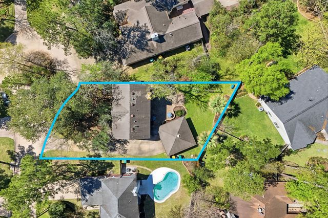 18 Hawkseye Place, The Woodlands, TX 77381