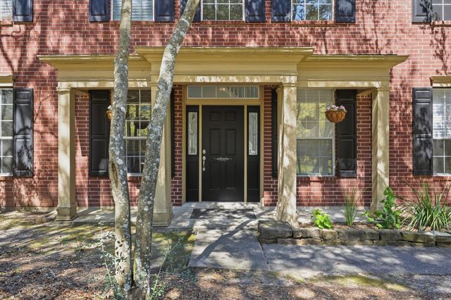 18 Hawkseye Place, The Woodlands, TX 77381