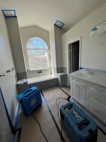 18 Hawkseye Place, The Woodlands, TX 77381