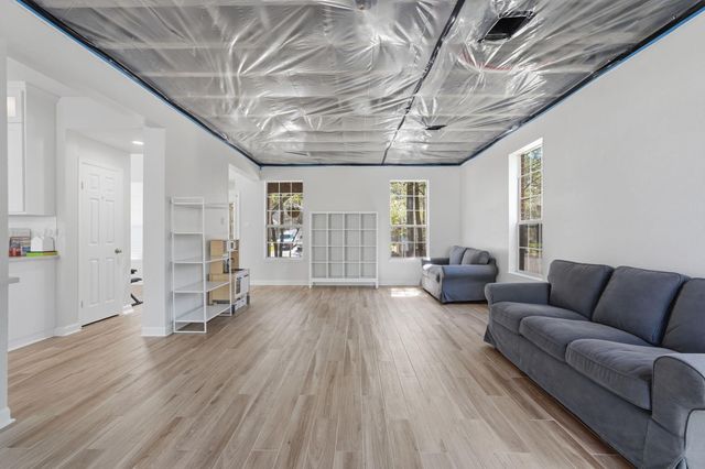 18 Hawkseye Place, The Woodlands, TX 77381