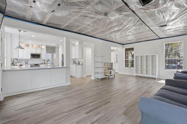 18 Hawkseye Place, The Woodlands, TX 77381