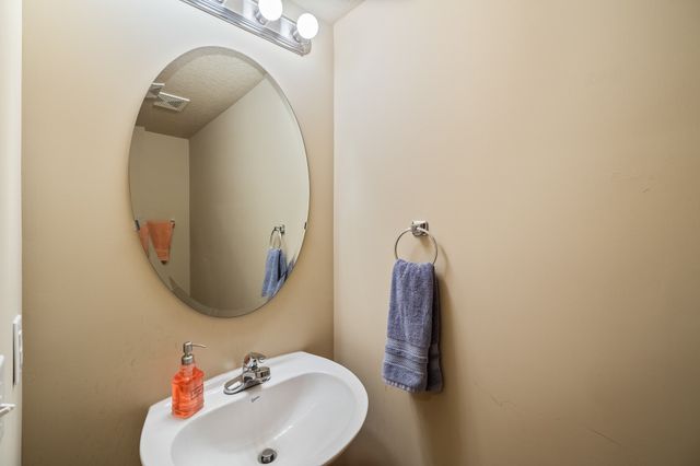 2341 Hart Avenue 2, Des Moines, IA 50320