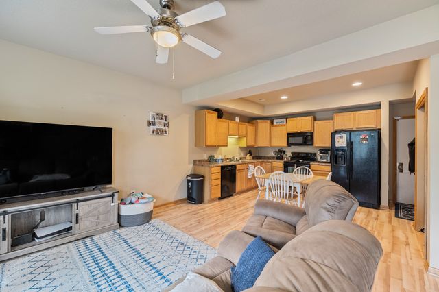 2341 Hart Avenue 2, Des Moines, IA 50320