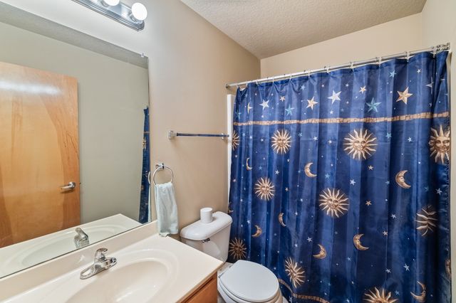 2341 Hart Avenue 2, Des Moines, IA 50320