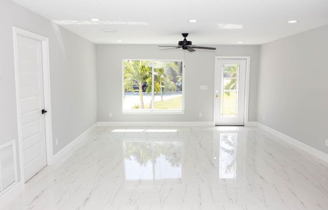 3432 Southern Pines Drive, Fort Pierce, FL 34982