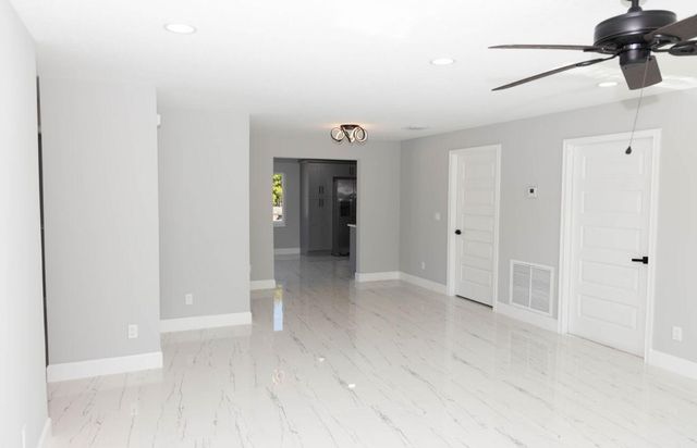 3432 Southern Pines Drive, Fort Pierce, FL 34982