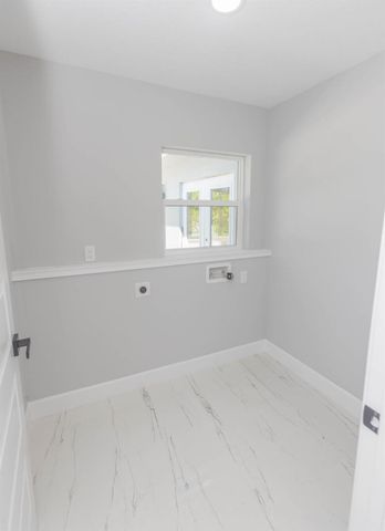 3432 Southern Pines Drive, Fort Pierce, FL 34982