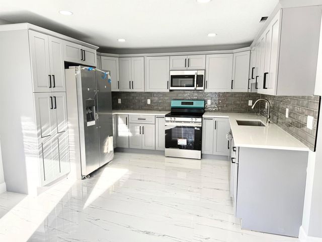 3432 Southern Pines Drive, Fort Pierce, FL 34982