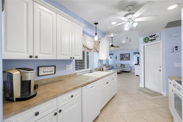 3320 SW 6th AVE, Cape Coral, FL 33914