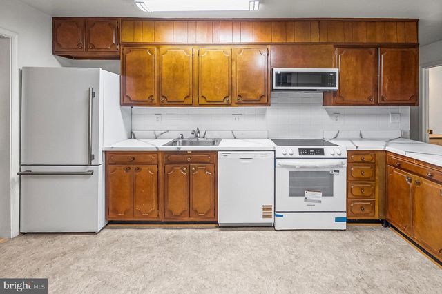 12509 WHITE DR, Silver Spring, MD 20904